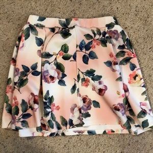 women’s floral skirt